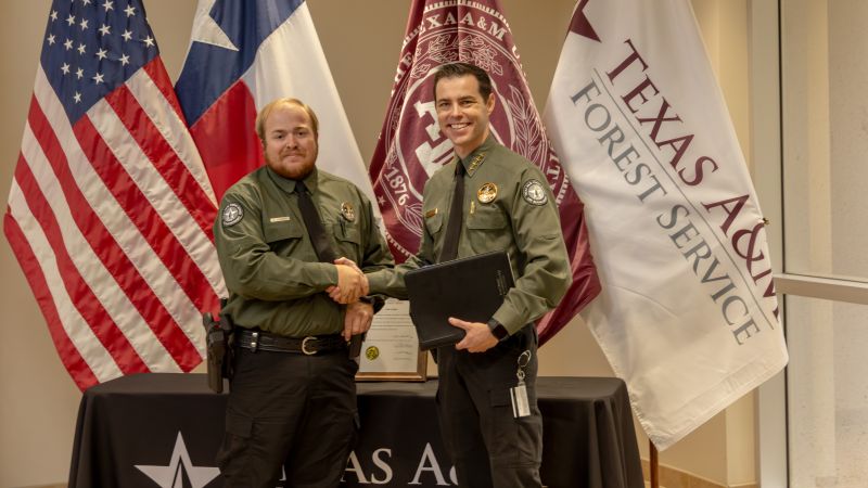 Texas A&M Forest Service swears in new law enforcement investigator